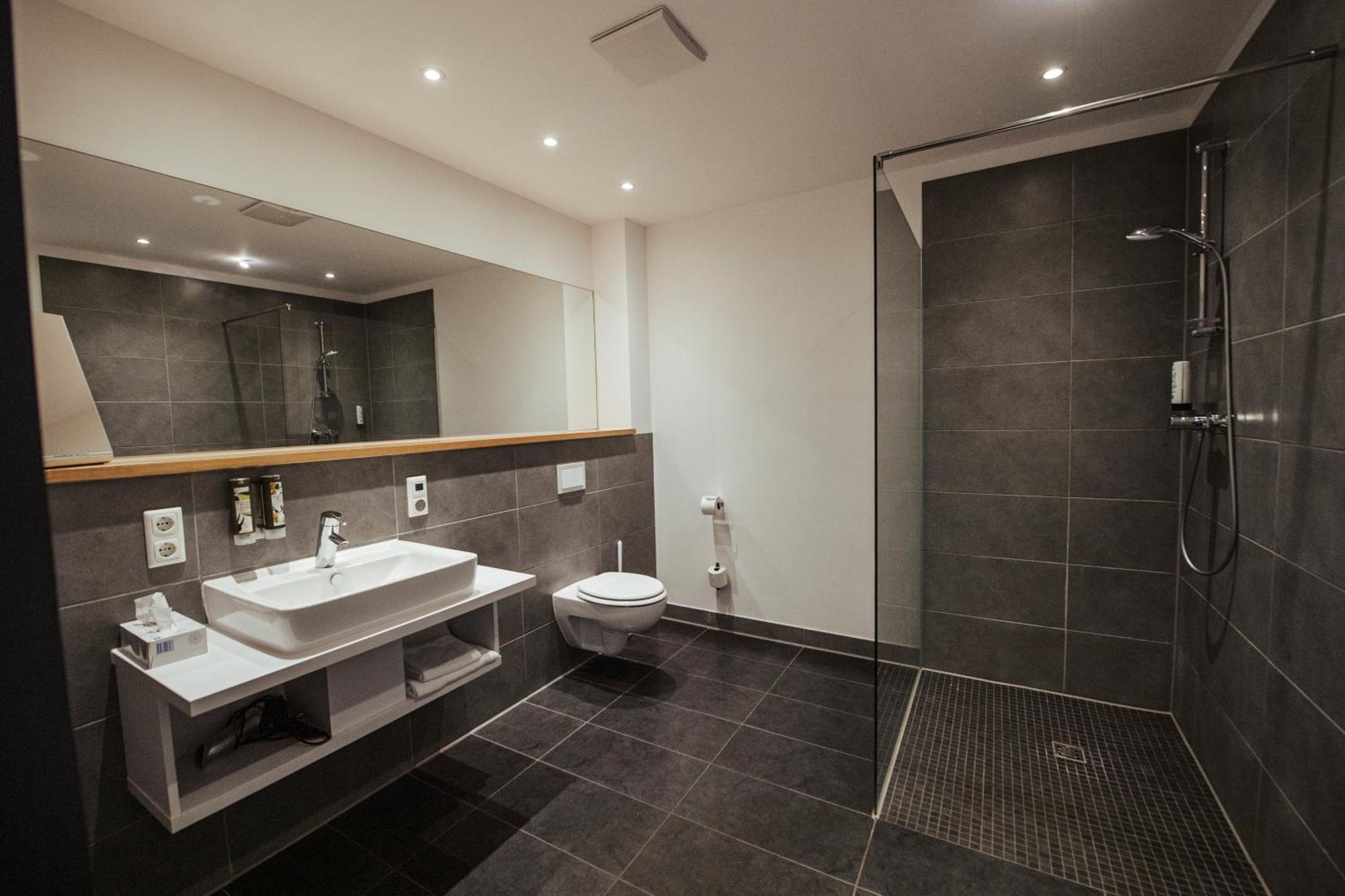 Hotel Lindenhof Erkelenz Extérieur photo